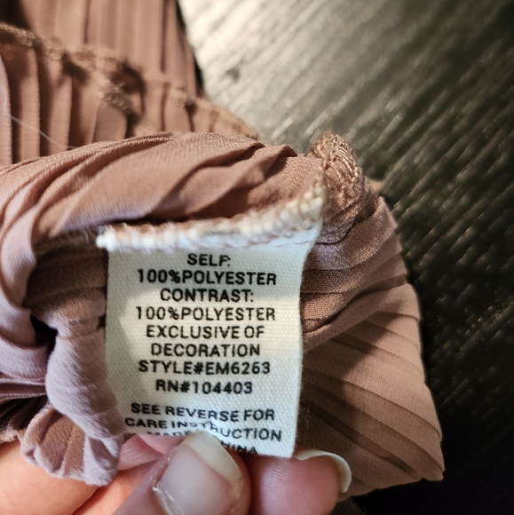 Beautiful Top - Picture 4 of 6